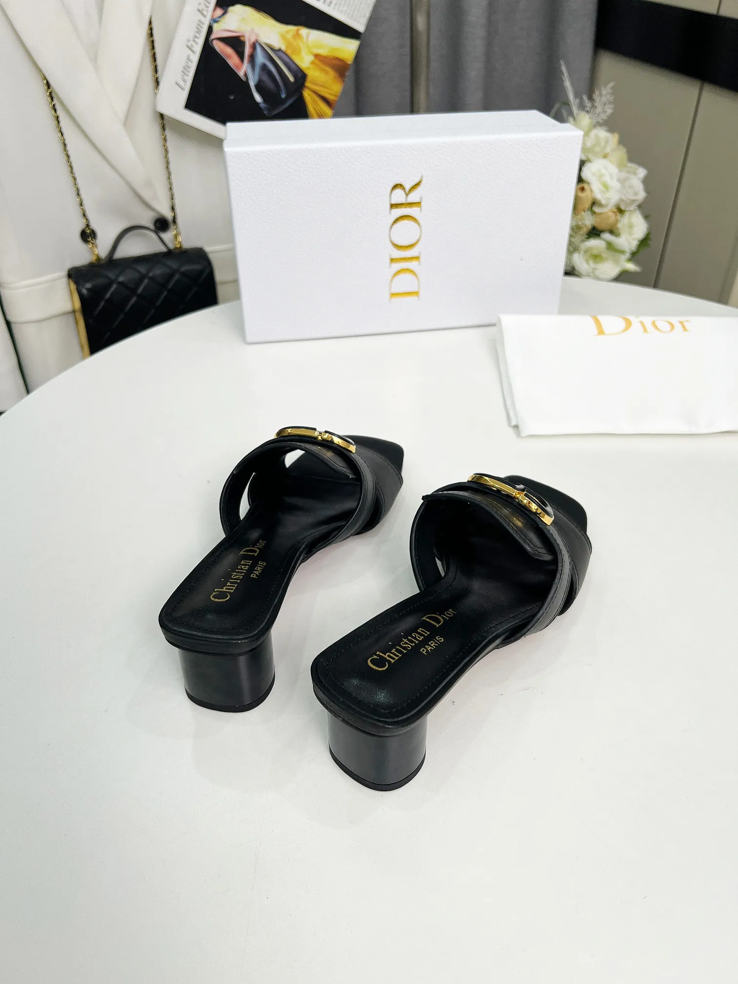 👟👟Ex-factory price 380👟👟 Genuine leather bottom +30 Dior spring and summer new style, cowhide surface, sheepskin lining + double-layer buckle, heel height 4.5cm, size 35-42